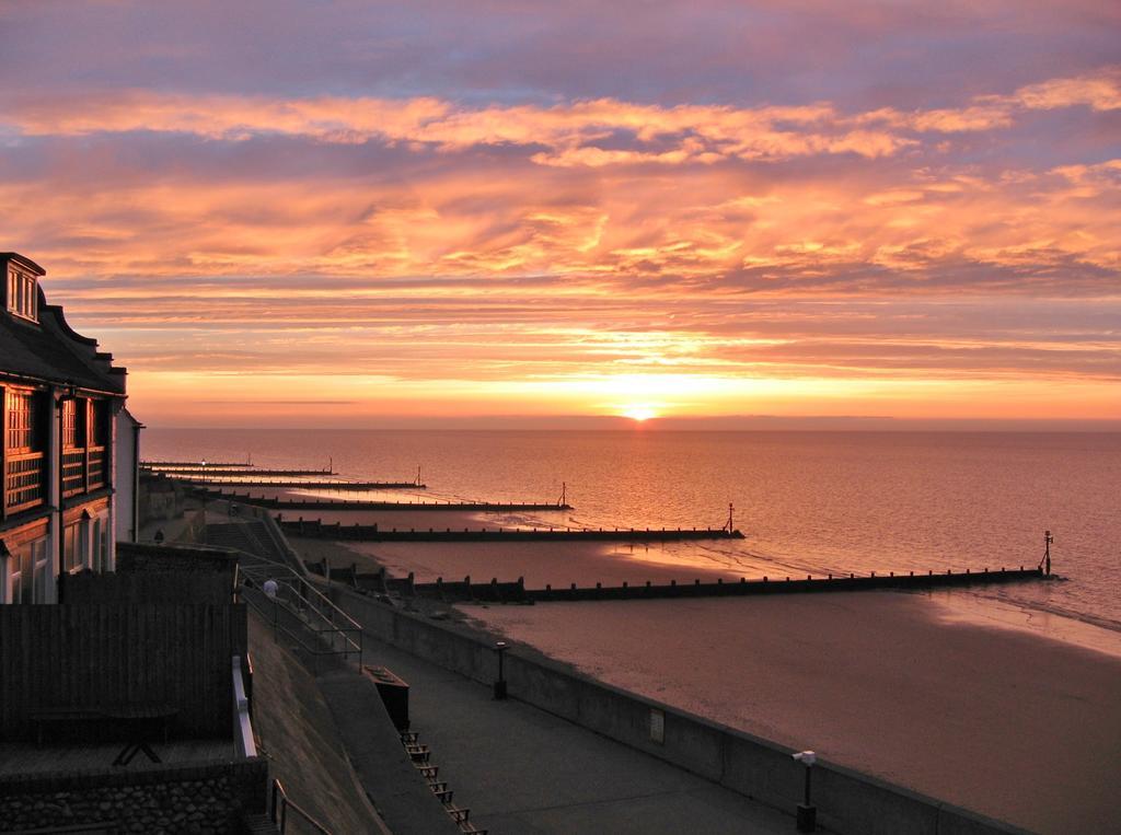 Villa Sea View 3 Promenade Sheringham Exterior foto